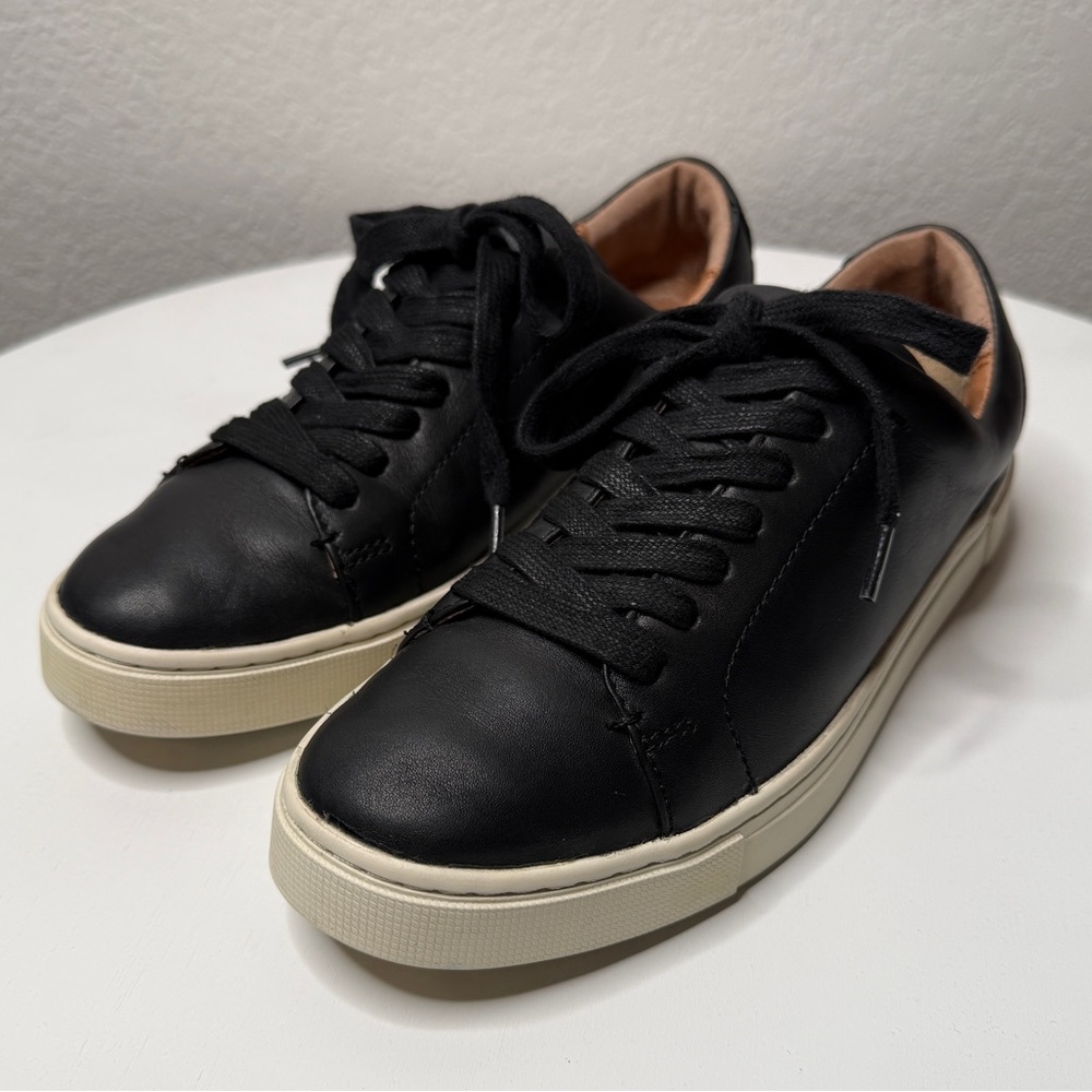 Frye Ivy Black Leather Sneakers Lace Up White Sole Tan Interior Size 6.5